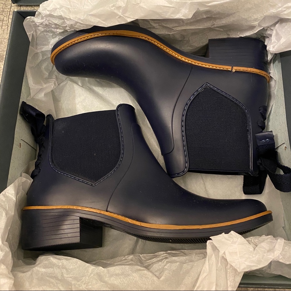 Bernardo Paige rubber rain boots navy sz 7